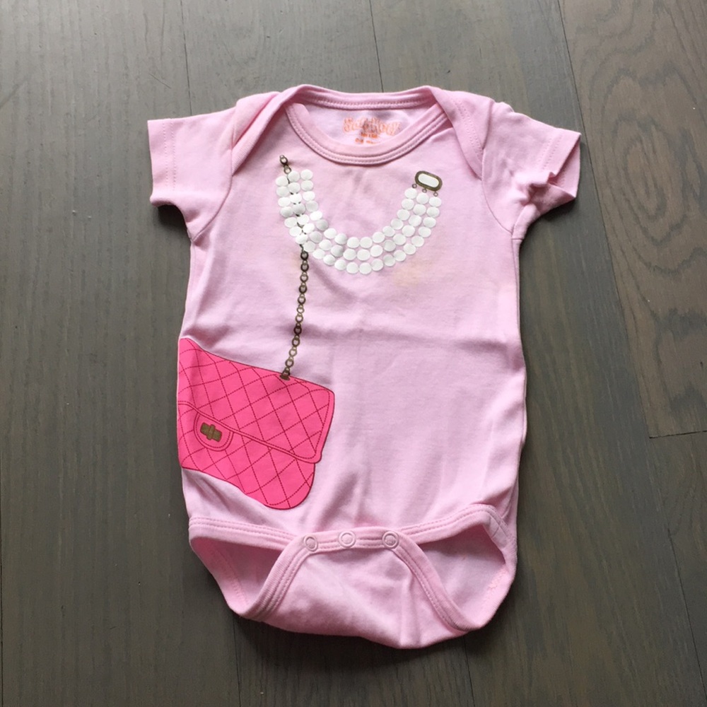 Sara kety baby girl onesie 0-6m